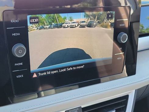 New 2026 Volkswagen Taos SE FWD image 27