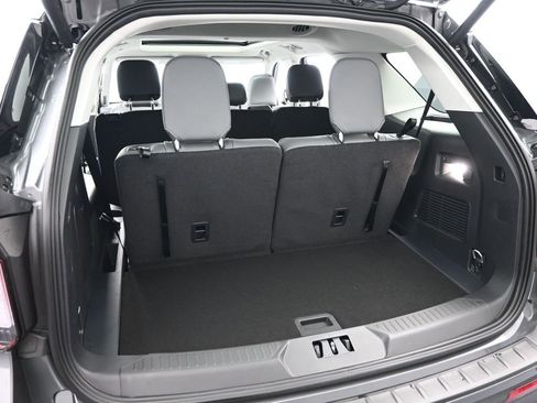 New 2026 Ford Explorer Active w/ Active Comfort Package image 35