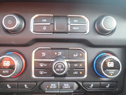 Used 2024 Chevrolet Tahoe Z71 w/ Z71 Off-Road Package image 38