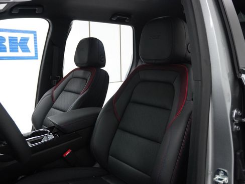 New 2026 Chevrolet Equinox RS w/ Convenience Package III image 18