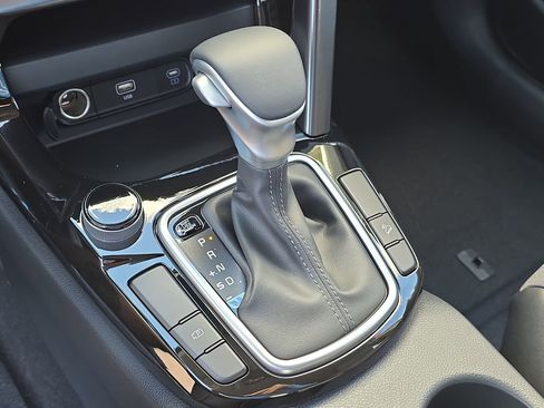 New 2026 Kia Seltos S FWD image 25