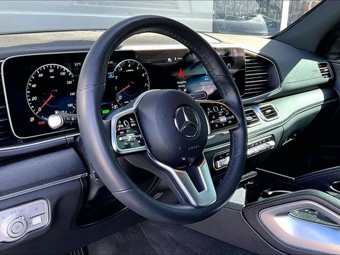 Used 2023 Mercedes-Benz GLS 450 4MATIC image 14