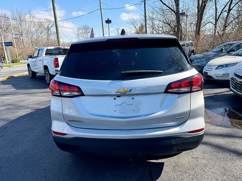 Used 2022 Chevrolet Equinox LS AWD/4WD image 8