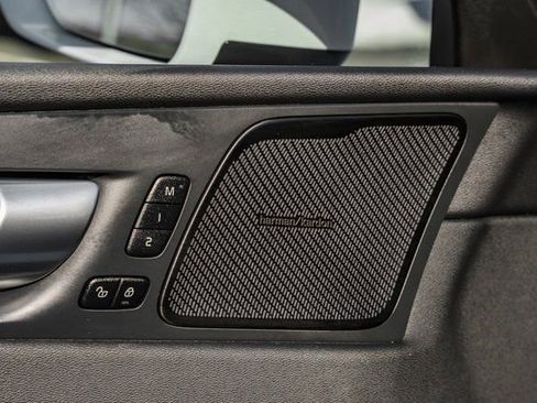 Used 2023 Volvo XC60 B5 Plus w/ Protection Package Premier image 37