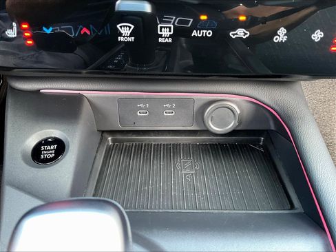 Certified 2026 Nissan Sentra SV w/ SV Convenience Package FWD image 16