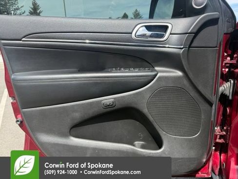 Used 2018 Jeep Grand Cherokee Limited AWD/4WD image 20