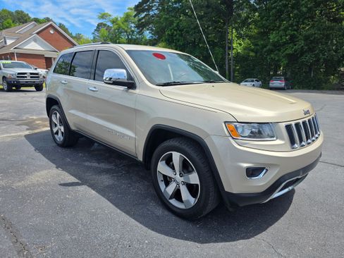 Used 2015 Jeep Grand Cherokee Limited RWD image 3