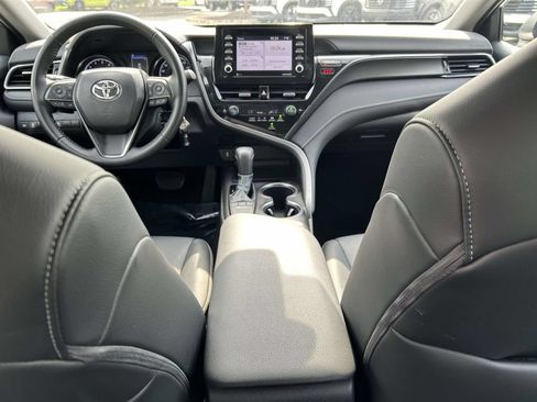 Used 2023 Toyota Camry SE FWD image 13