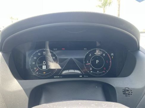 Used 2019 Jaguar F-PACE R-Sport AWD/4WD image 11