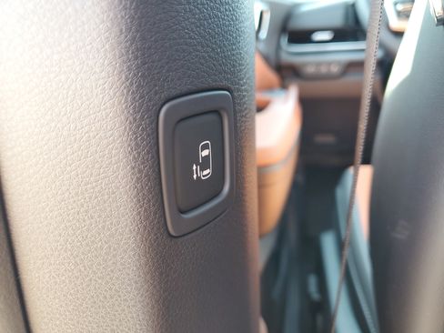 New 2026 Kia Carnival EX image 14