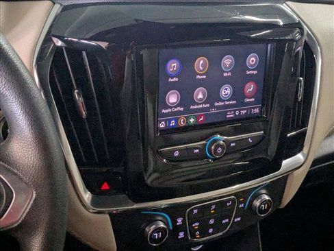 Used 2023 Chevrolet Traverse LS FWD image 14