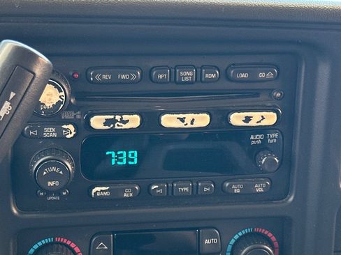 Used 2005 Chevrolet Tahoe LT w/ LT Preferred Equipment Group AWD/4WD image 20