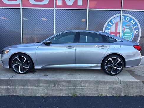 Used 2019 Honda Accord Sport image 11