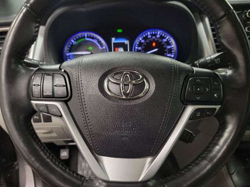 Used 2019 Toyota Highlander Limited Platinum AWD/4WD image 23