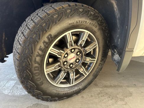 Certified 2025 GMC Sierra 1500 AT4 AWD/4WD image 14