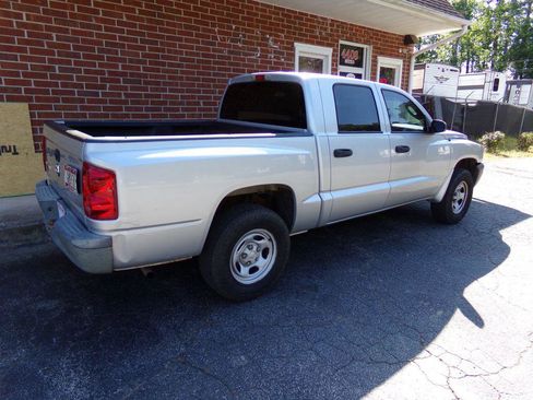 Used 2006 Dodge Dakota ST image 4