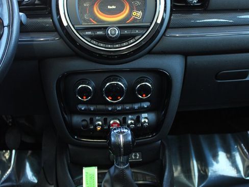 Used 2018 MINI Cooper Clubman S image 14