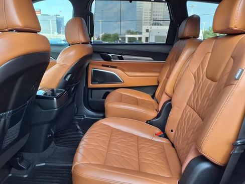 Used 2024 Kia Telluride SX X-Line AWD/4WD image 5