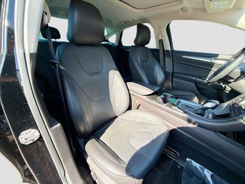 Used 2016 Ford Fusion Titanium image 14