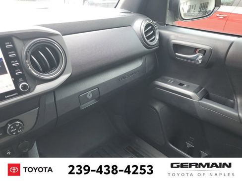 Used 2020 Toyota Tacoma TRD Sport image 35