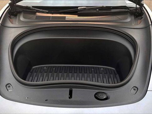 Used 2025 Tesla Model 3 Long Range RWD image 12