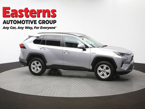 Used 2021 Toyota RAV4 XLE w/ XLE Grade Weather Package AWD/4WD image 48
