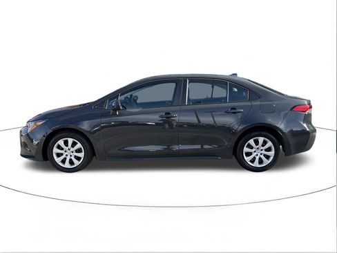 Used 2023 Toyota Corolla LE image 6