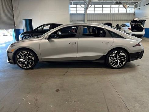 Used 2025 Hyundai Ioniq 6 SEL RWD image 6