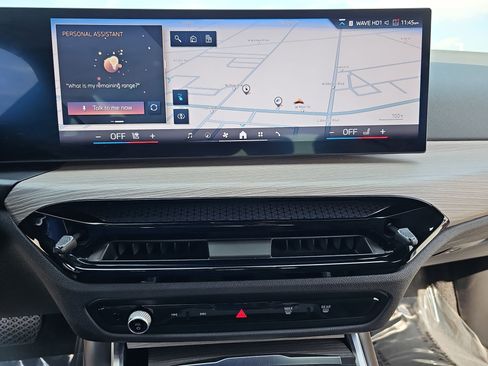 Used 2025 BMW i4 eDrive40 w/ Premium Package image 21