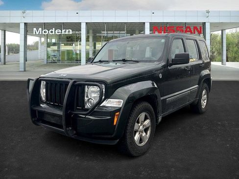 Used 2011 Jeep Liberty Sport image 1