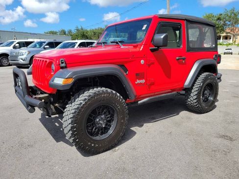 Used 2018 Jeep Wrangler Sport AWD/4WD image 3