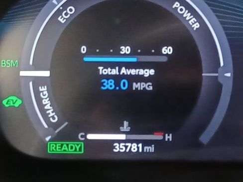 Used 2024 Toyota RAV4 Limited AWD/4WD image 24