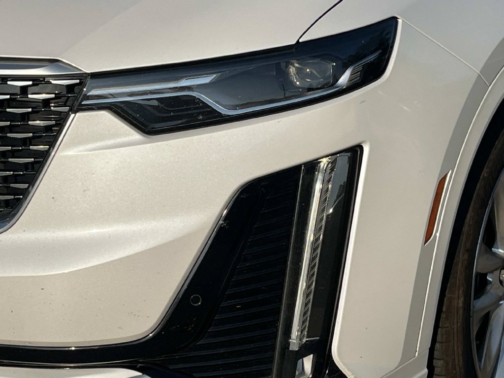 Used 2021 Cadillac XT6 Premium Luxury FWD image 9