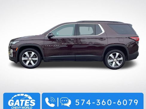 Used 2023 Chevrolet Traverse LT w/ LT Premium Package image 7