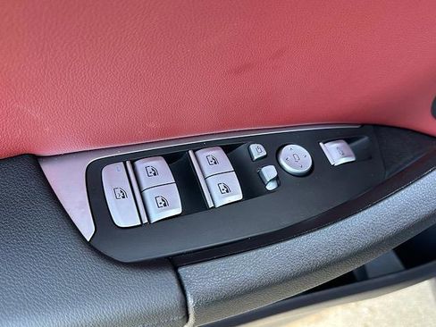 Certified 2024 BMW X4 xDrive30i image 18