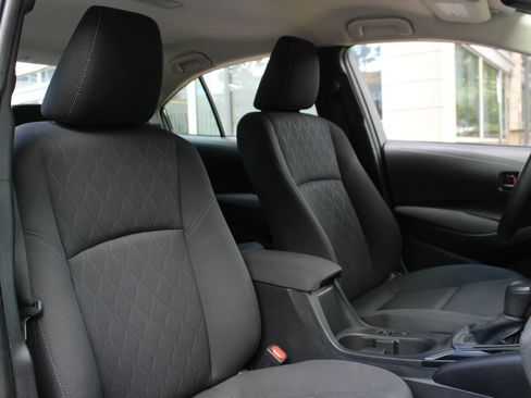 Used 2024 Toyota Corolla LE FWD image 27