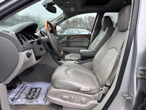 Used 2011 Buick Enclave CXL image 15