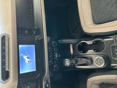 Used 2022 Ford Bronco Wildtrak AWD/4WD image 11