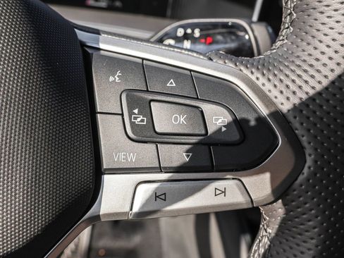 New 2025 Volkswagen Tiguan SE R-Line image 26