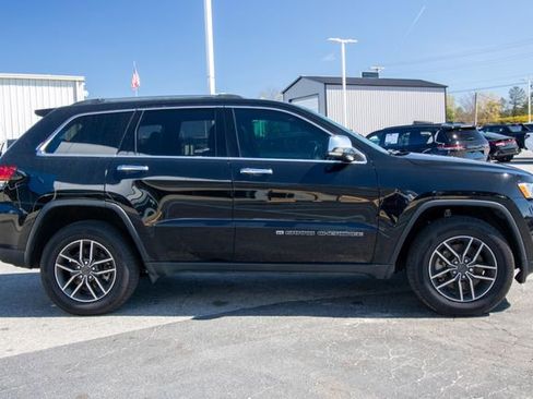 Used 2022 Jeep Grand Cherokee Limited image 13