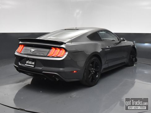 Used 2019 Ford Mustang Coupe RWD image 43
