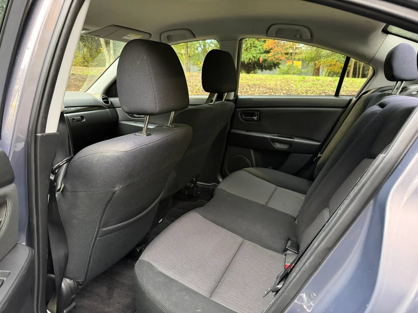 Used 2008 MAZDA MAZDA3 i Touring Value FWD image 4