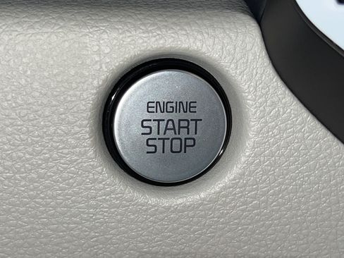 New 2026 Kia Carnival EX FWD image 26