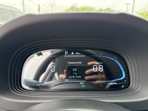 Certified 2025 Hyundai Venue Limited image 27