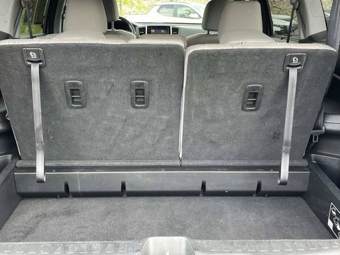 Used 2016 Honda Pilot Touring image 30