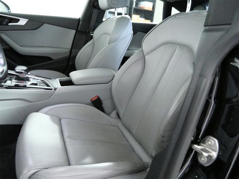 Used 2022 Audi A5 2.0T Premium Plus w/ Premium Plus image 17