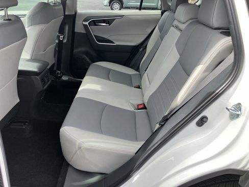 Certified 2025 Toyota RAV4 XLE Premium image 23