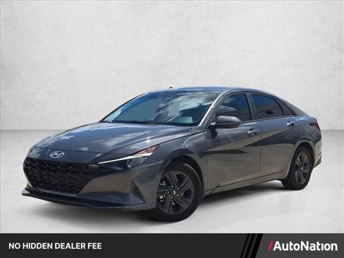 Used 2023 Hyundai Elantra SEL FWD image 1