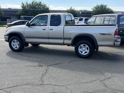 Used 2002 Toyota Tundra SR5 AWD/4WD image 9