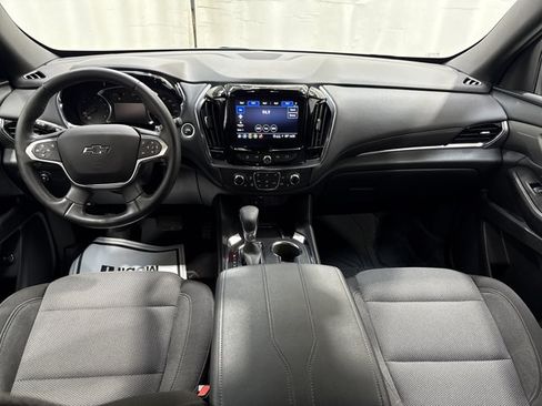 Used 2023 Chevrolet Traverse LT FWD image 18